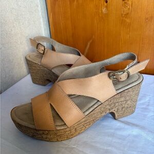 Bella Vita Leather Beige Jaz-Italy Slingback Sandal Wedge Strappy Heel Size 9.5